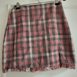 Stradivarius Pink Tweed Plaid Mini Skirt with Raw Hem size 2